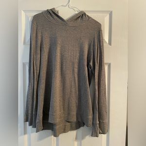 🎉🎉🎉3 for $25 Marika pullover with ruffle sleeve